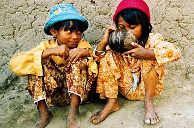 Trẻ em là chìa khoá để bứng tận gốc sự nghèo đói