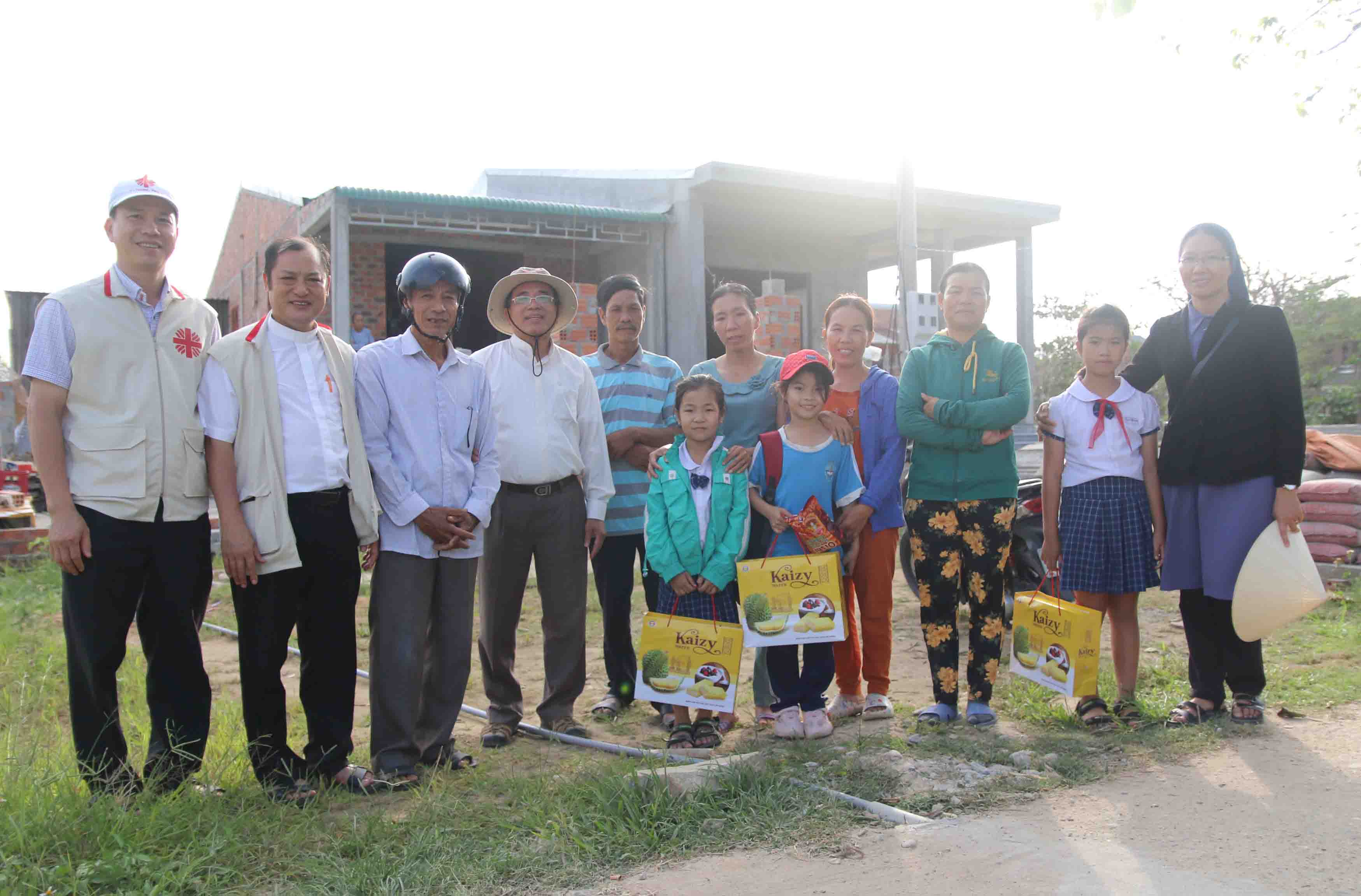 Caritas Việt Nam: Chuyến đi thực tế thăm các Gia đình được hỗ trợ phục hồi sau bão lũ 2020 tại TGP. Huế