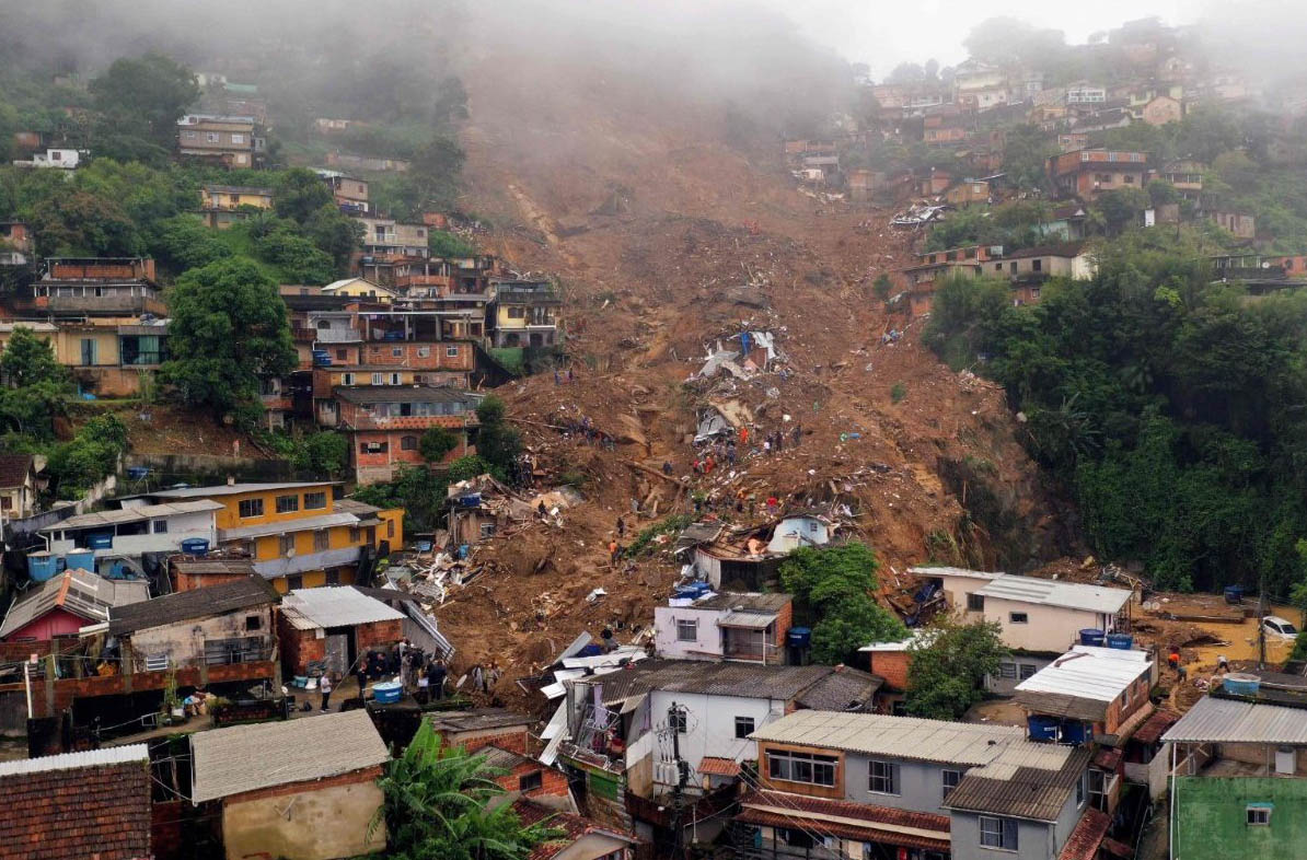 ĐTC cầu nguyện cho các nạn nhân lũ lụt và lở đất ở Brazil