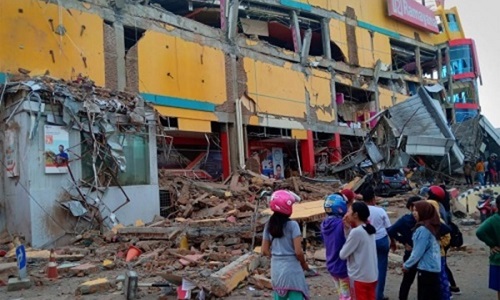 Số người chết vì động đất, sóng thần Indonesia tăng lên hơn 1.200