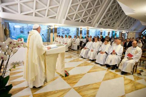 Pope's Morning Homily: 'Pray for the Grace of Memory'
