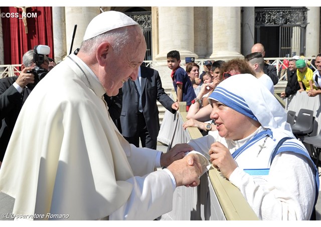 Tưỏng thuật lễ tôn ohong hiển thánh cho Mẹ Teresa Calcutta