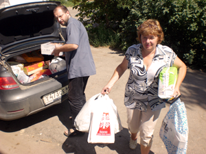 Caritas aids families fleeing into Russia