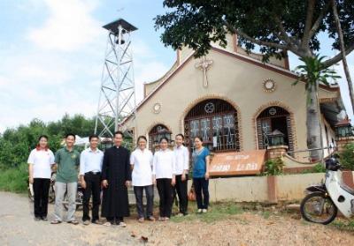 Caritas Phan Thiết bàn giao nhà máy nước cho Giáo họ La Dày