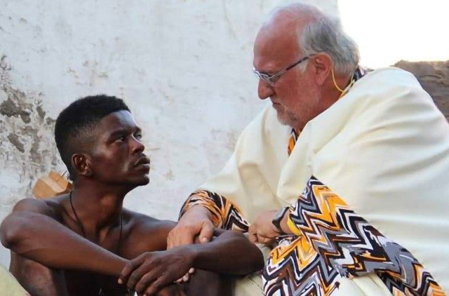 Cha Renato Chiera, người cha của những đứa con không được yêu thương