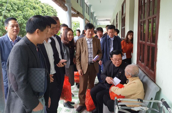 Caritas Hải Phòng: Thăm và trao tặng quà Tết cho các cụ già neo đơn tại Trung tâm nuôi dưỡng bảo trợ xã hội Hải Phòng