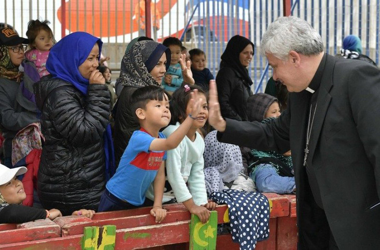 Đức Hồng y Krajewski khánh thành nhà đón người vô gia cư tại nam Italia