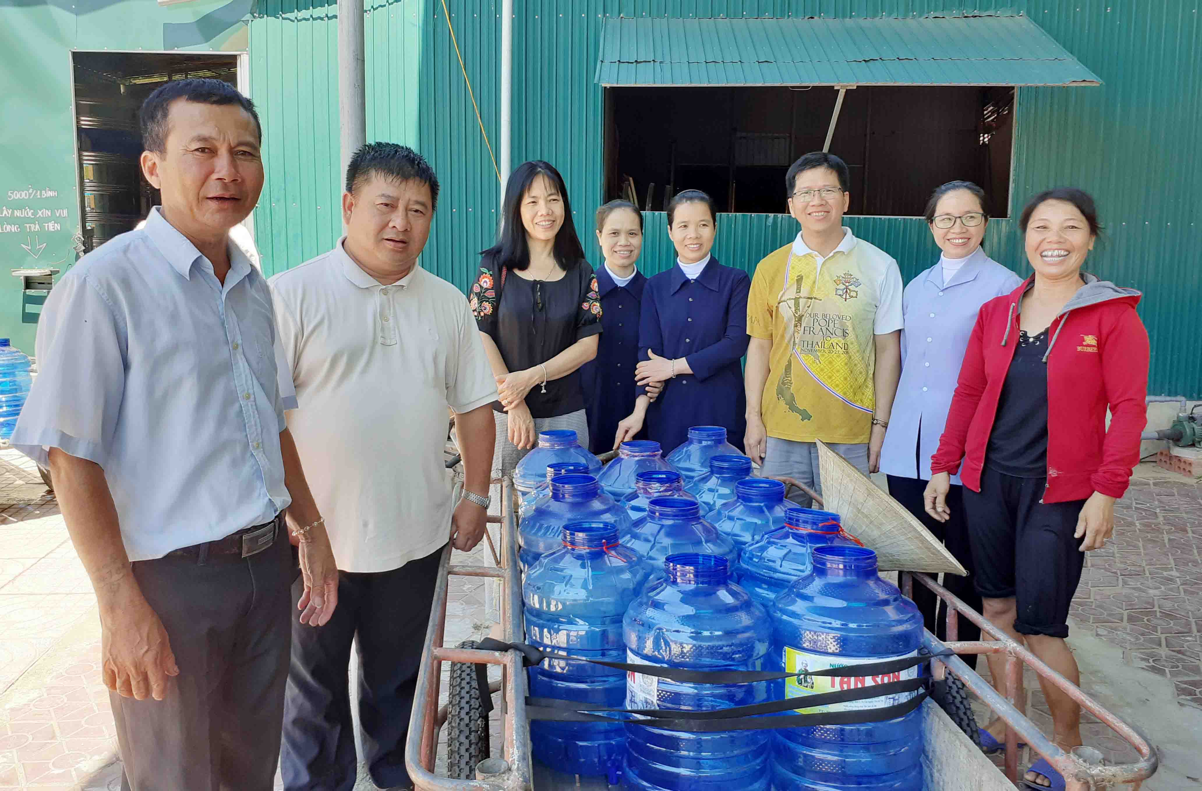 Caritas Hà Tĩnh: Nghiệm thu đưa vào sử dụng hệ thống lọc nước và khảo sát thực hiện chương trình nước uống tinh khiết cho người dân