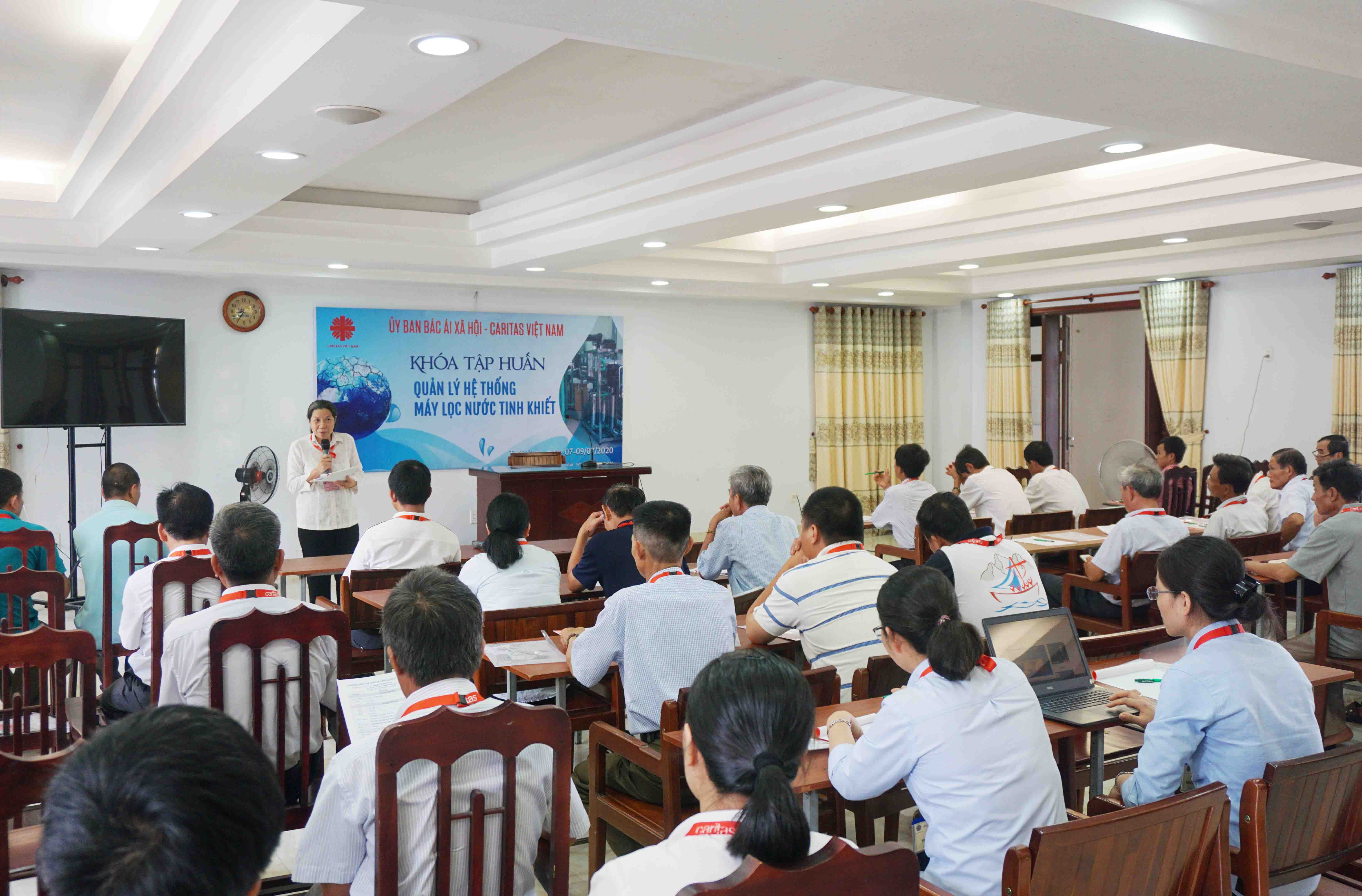 Caritas Việt Nam: Khóa Tập Huấn Kỹ Năng Quản Lý Máy Nước Tinh Khiết