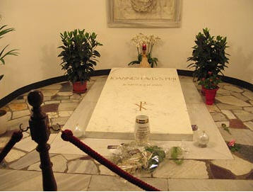 Francis Celebrates Mass at Tomb of John Paul II