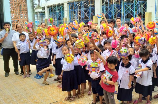 Caritas Sài Gòn: Thắp Sáng Giấc Mơ Trăng Rằm Trung Thu 2020