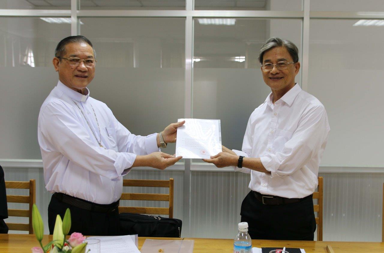 Bổ Nhiệm Cha Tân Giám Đốc Caritas Việt Nam và Tri Ân Cha Nguyên Giám Đốc 