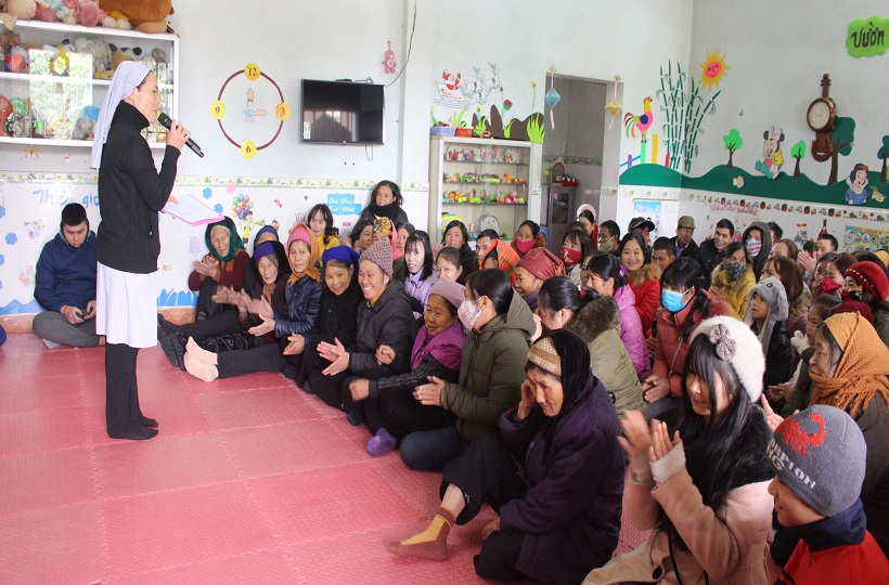 Caritas Lạng Sơn: Đón Chúa Giáng Sinh Với Người Nghèo