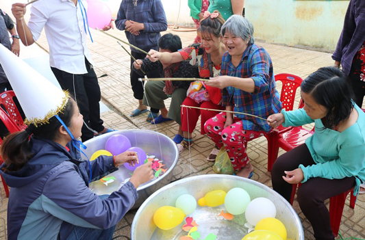 Caritas Đà Lạt: Giáng sinh về với anh chị em bệnh nhân tâm thần