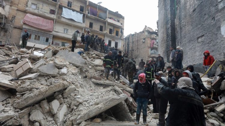 Đức Thánh Cha cầu nguyện cho các nạn nhân của trận động đất ở Thổ Nhĩ Kỳ và Syria