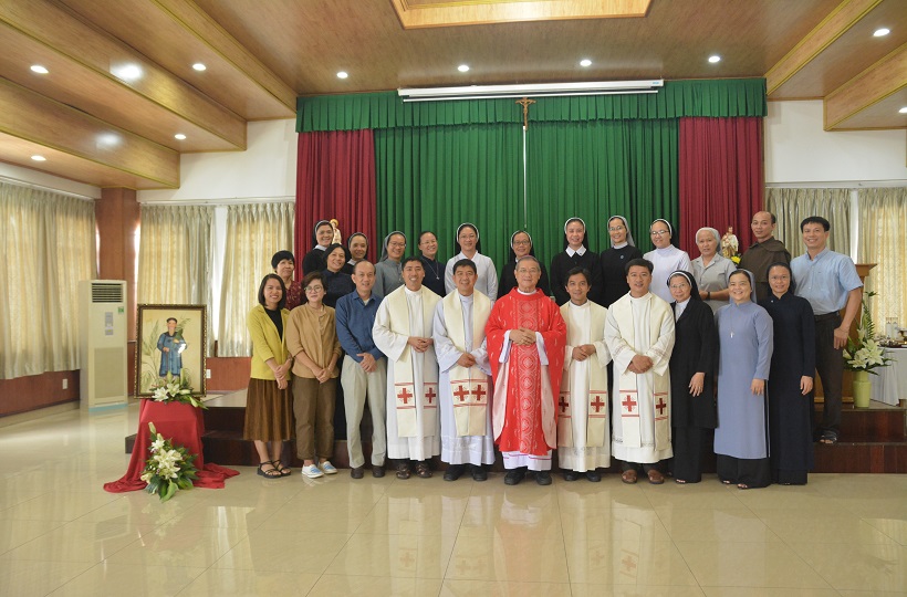 Caritas Việt Nam: Mừng Lễ Thánh Antôn Nguyễn Đích- Bổn Mạng Caritas Việt Nam