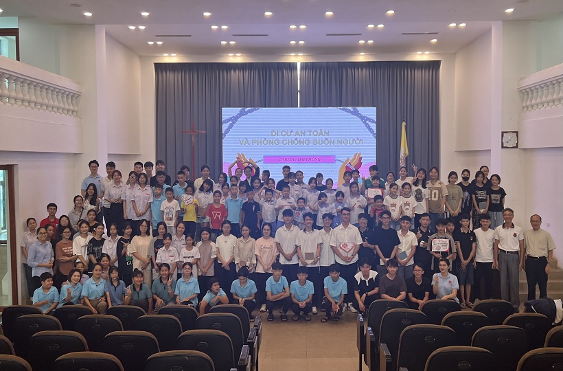 Caritas Hải Phòng: Ngày trại hè dành cho các em học sinh sinh viên có hoàn cảnh khó khăn 