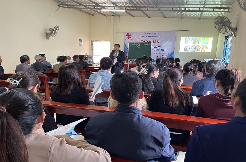 Caritas Hà Tĩnh: Ban Khuyết Tật Tập Huấn Về Kỹ Năng Truyền Thông và Quản Lý Nhóm 