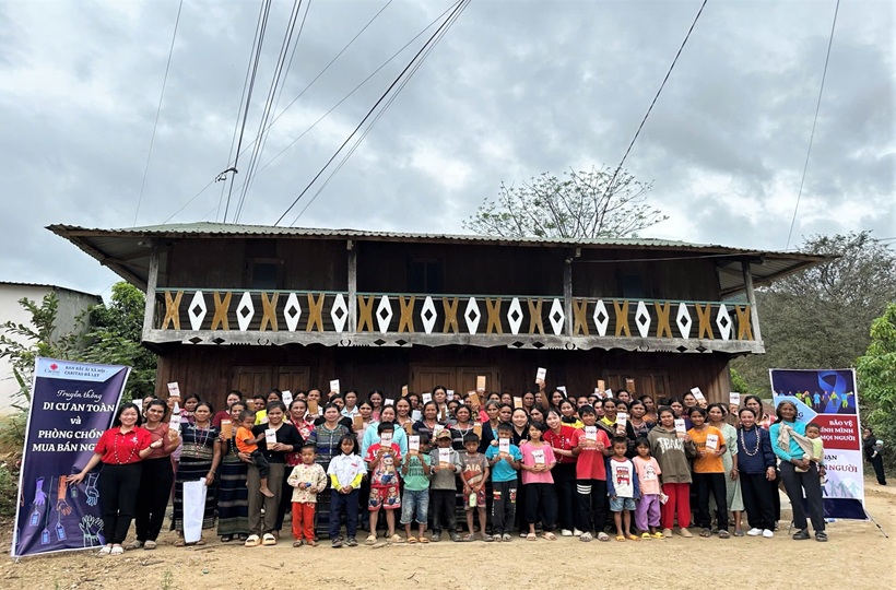 Tiếp Nối Hành Trình Truyền Thông Chống Buôn Người  Tại Cộng Đồng Đạ Nhinh 2