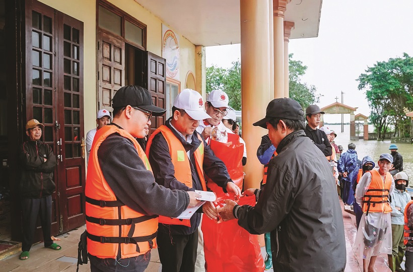 Caritas TGP. Hà Nội: Hướng Về Miền Trung – Sẻ Chia Yêu Thương Với Bà Con Tổng Giáo Phận Huế