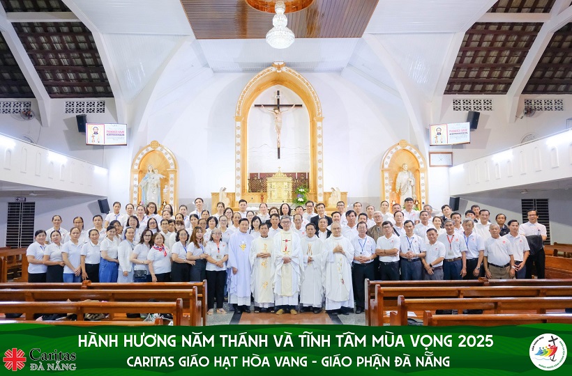 Caritas Đà Nẵng Tĩnh Tâm Mùa Vọng 2025: Để Tình Người Nở Hoa Tình Chúa.