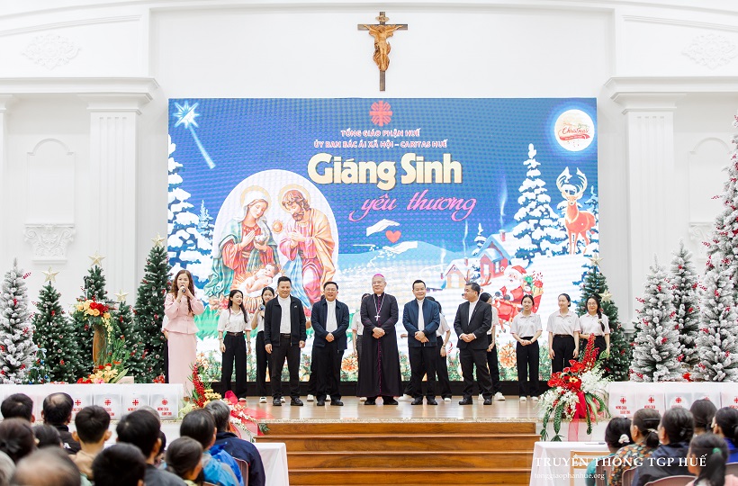 Caritas Huế – Chương Trình Giáng Sinh Yêu Thương Cho Người Nghèo Năm 2025