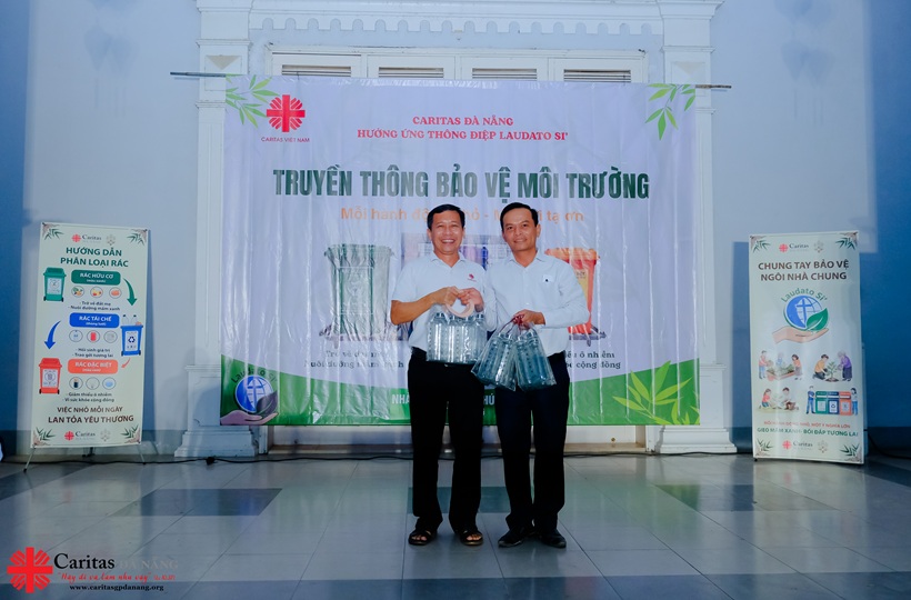 Caritas Đà Nẵng: Truyền Thông Chăm Sóc Ngôi Nhà Chung 