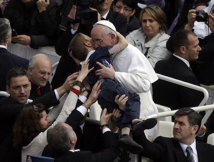 The Pope will meet with hundreds of people with Autism