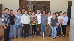 Đoàn Y Bác Sĩ Sài Gòn khám bệnh và phát quà tại Gx. Kim Ngọc