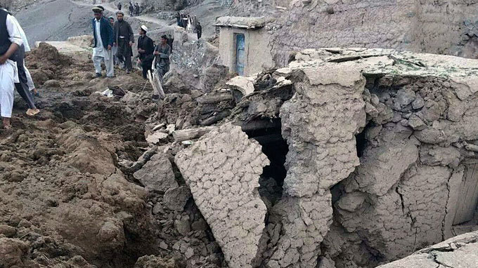 Lở đất khủng khiếp ở Afghanistan, 350 người chết