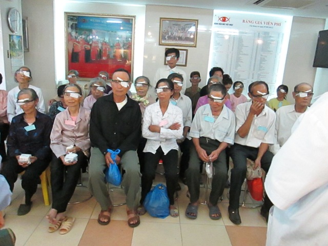 Caritas Bùi Chu: Phẫu thuật mắt nhân đạo