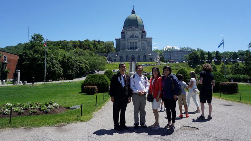 Hành hương Đền Thánh Giuse ở Montreal - Canada