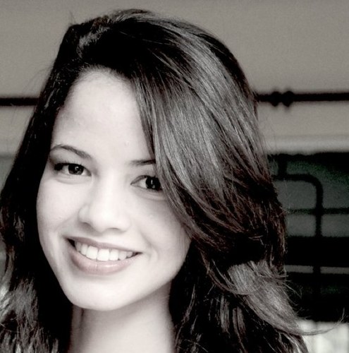 Ca sĩ Celines Diaz đã từ bỏ danh tiếng để thờ phượng Thiên Chúa qua âm nhạc của cô