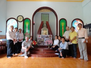Caritas Việt Nam chầu Thánh Thể trong “Làn sóng cầu nguyện 10.12.2013”