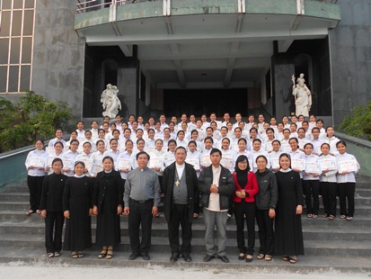 Caritas Bùi Chu: Lễ Bế Giảng lớp “kỹ năng sống” khóa 2 và khóa 3