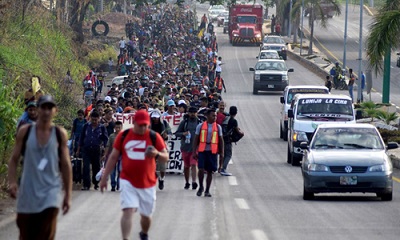Trump nổi giận khi thấy đoàn di dân 1.200 người hướng tới biên giới